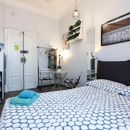 Primopiano - Schiaparelli C Flat Milão